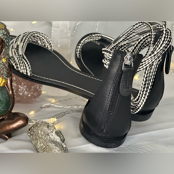 Tory Burch Black/Ivory Braided Sandal, US 10.5 - Picture 5 of 5